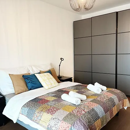 Skyluxe Loft Eurovea Tower Free Parking Apartament