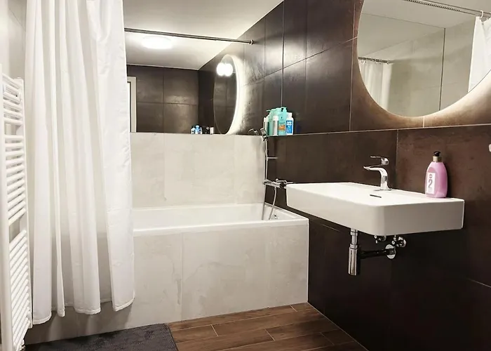 Skyluxe Loft Eurovea Tower Free Parking *