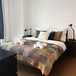 Skyluxe Loft Eurovea Tower Free Parking Lägenhet
